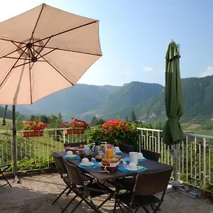 **** Couette-café Les Falaises France